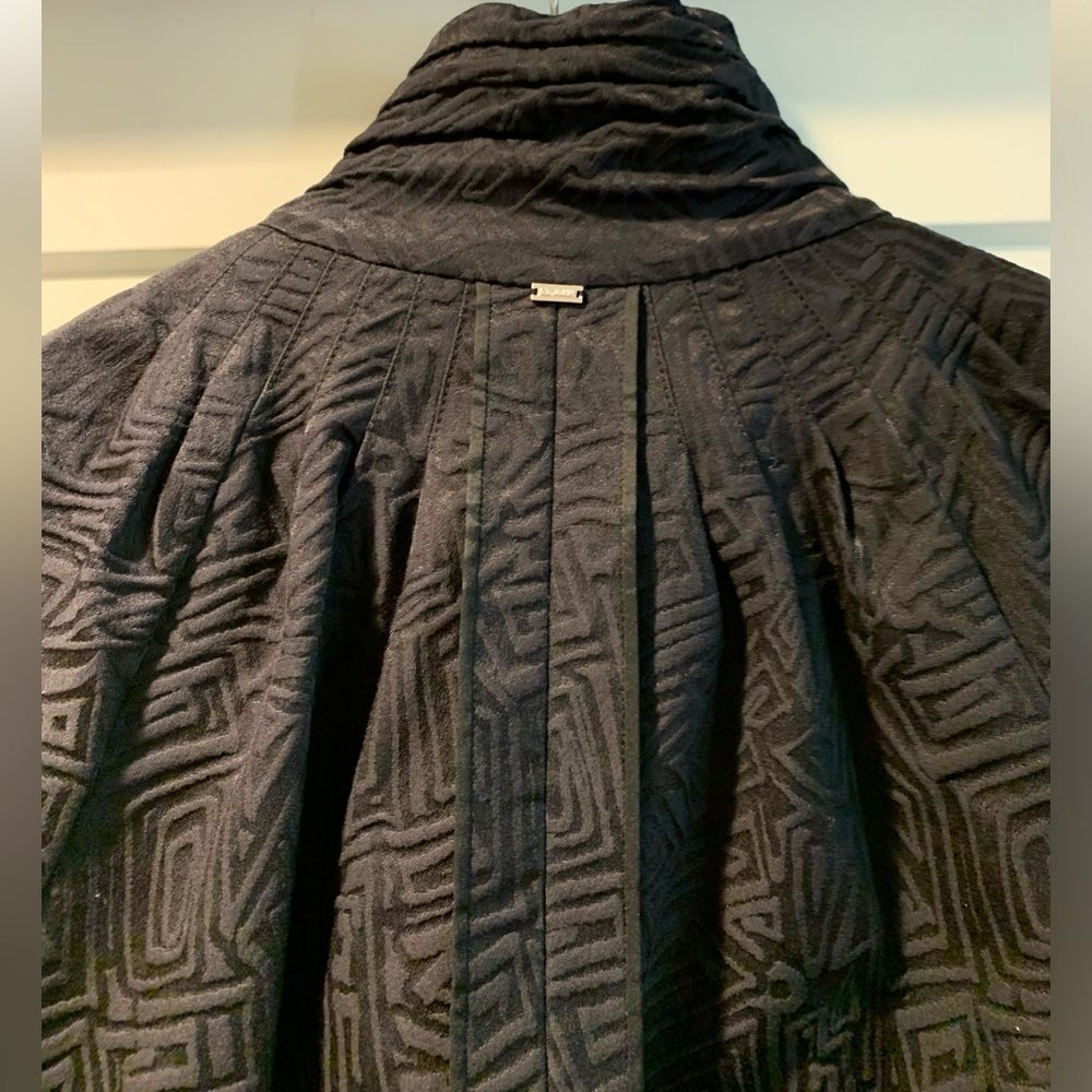 St. John Abstract Bomber-Style Jacket - Picture 8 of 9